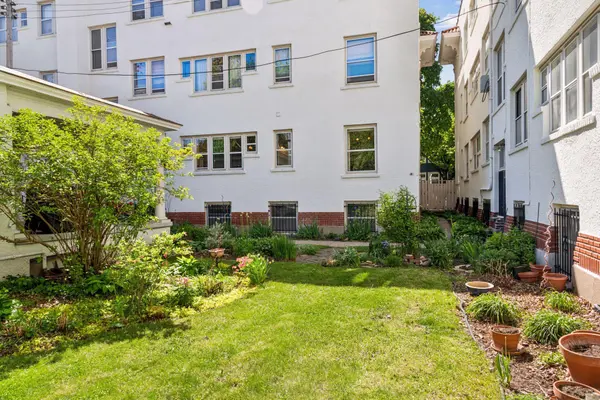 436 Holly AVE #3, Saint Paul, MN 55102