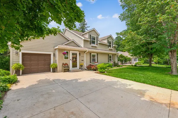 3703 Beard AVE N, Robbinsdale, MN 55422