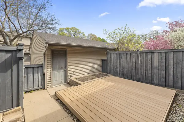 4348 Arden View CT, Arden Hills, MN 55112