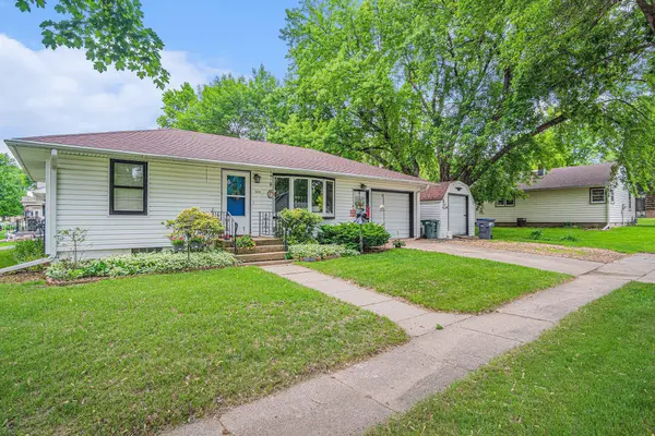 508 E Crawford ST, Luverne, MN 56156