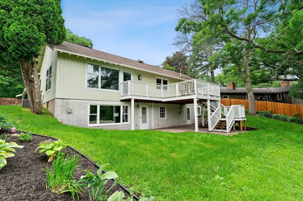 715 Forest Dale RD, New Brighton, MN 55112