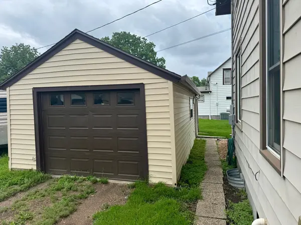 720 Fir AVE, Bird Island, MN 55310