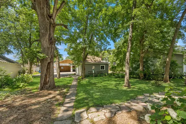 4883 Division AVE, White Bear Lake, MN 55110