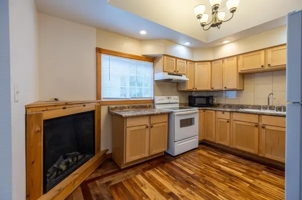 611 W Dwelle ST, Lake City, MN 55041