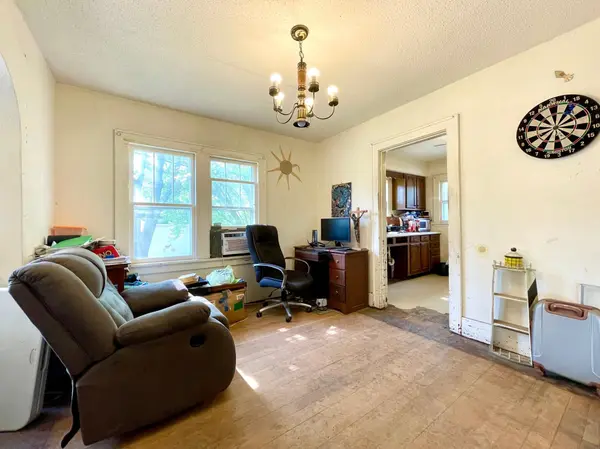 306 E Race AVE, Elmwood, WI 54740