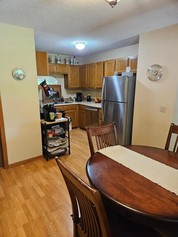 3816 Heather DR, Eagan, MN 55122