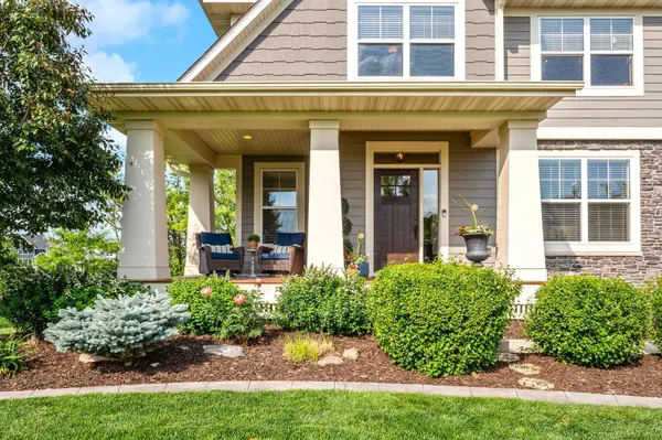 4386 Millstone CT, Chaska, MN 55318