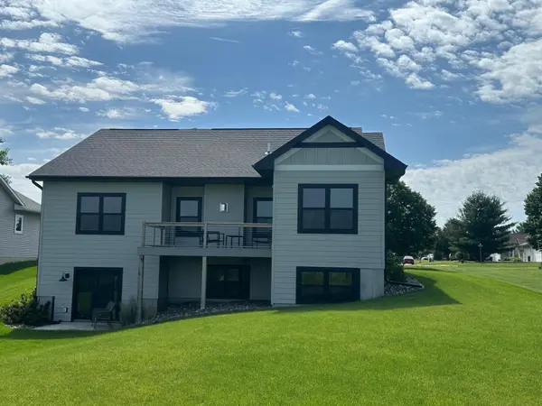 620 Doar DR, New Richmond, WI 54017