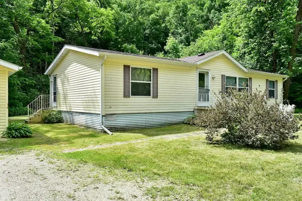 25324 E Burns Valley RD, Winona, MN 55987