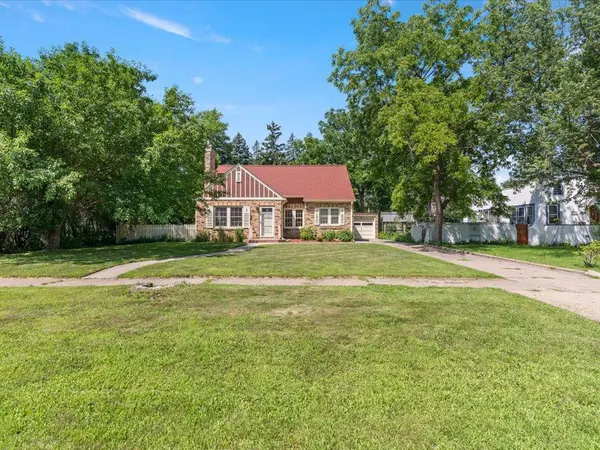709 N 4th ST, Brainerd, MN 56401