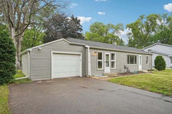 5343 Saint Stephens ST, Mounds View, MN 55112