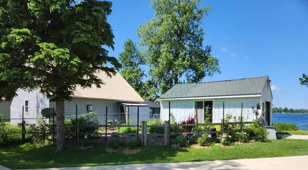 1456 Carlson Beach RD NW, Alexandria, MN 56308