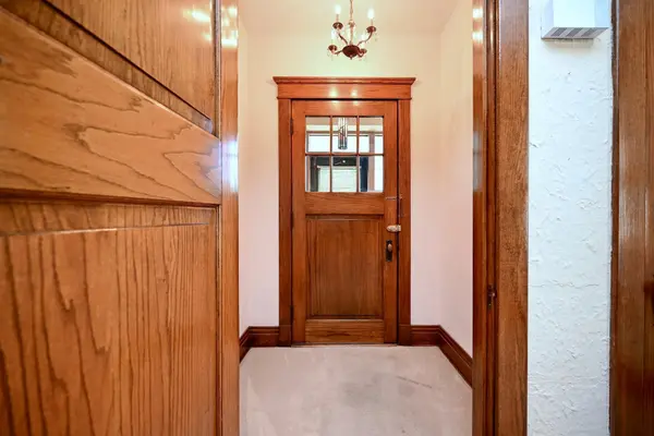 558 W King ST, Winona, MN 55987