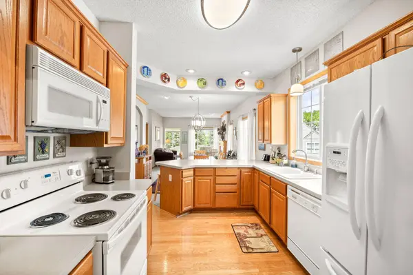 3832 Linden AVE, White Bear Lake, MN 55110