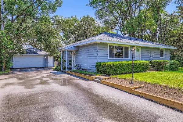 2712 9th AVE, Anoka, MN 55303