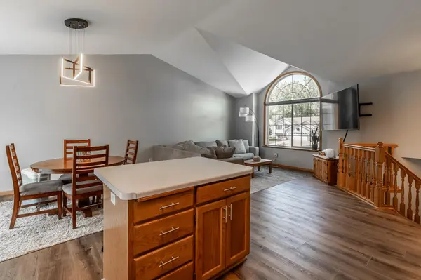 569 Sunwood Park DR, Waite Park, MN 56387