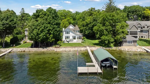 465 Lakeview AVE, Tonka Bay, MN 55331