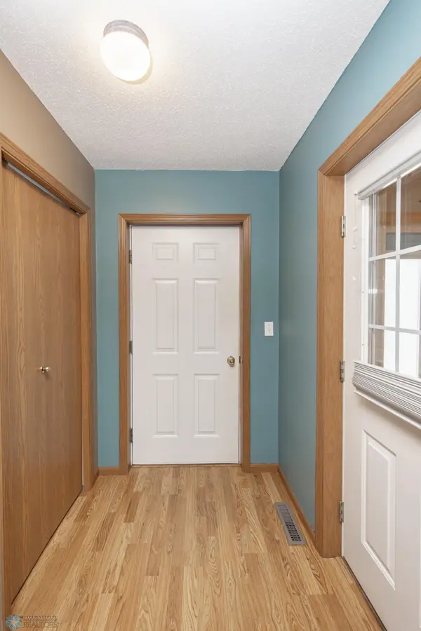 867 12 1/2 AVE W, West Fargo, ND 58078