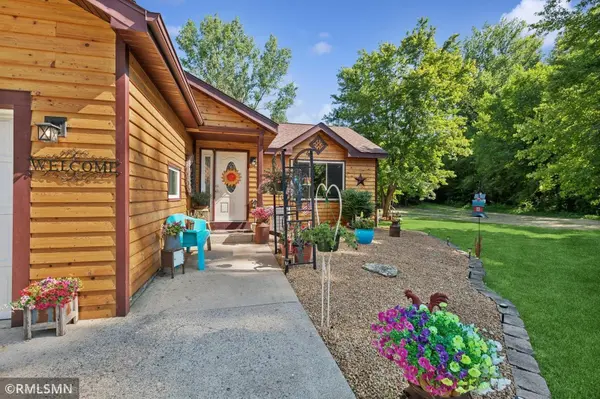 6537 Spruce DR,  Cannon Falls,  MN 55009