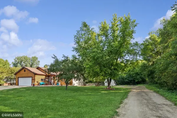 6537 Spruce DR, Cannon Falls, MN 55009