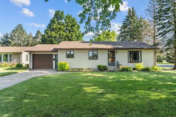 401 W Douglas ST, Arlington, MN 55307