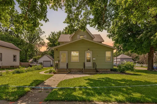 204 3rd AVE SW,  Faribault,  MN 55021