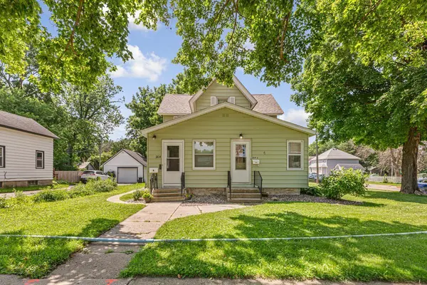 204 3rd AVE SW, Faribault, MN 55021