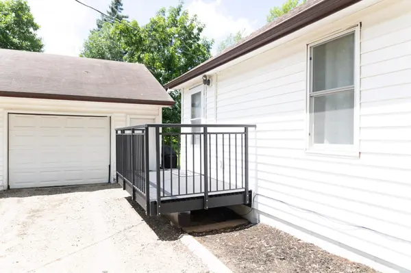 129 Cleveland ST S, Cambridge, MN 55008