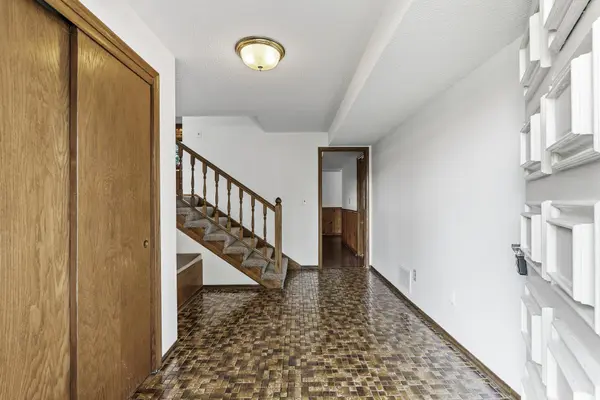 6925 Colorado AVE N, Brooklyn Park, MN 55429
