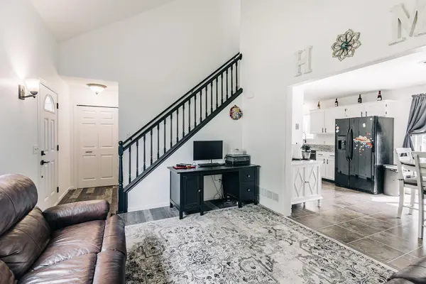 9240 Swallow CIR, Monticello, MN 55362