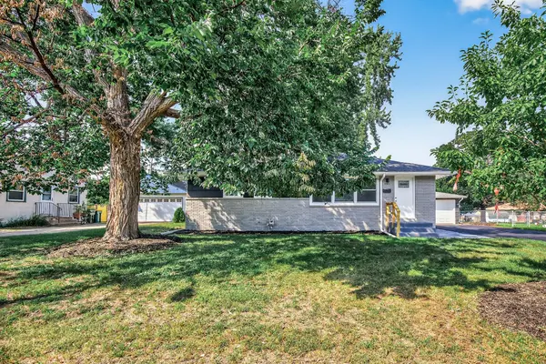 3700 72nd AVE N, Brooklyn Center, MN 55429