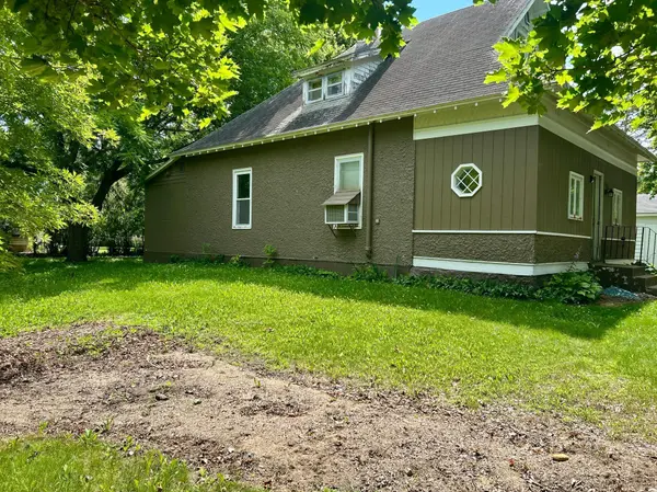 110 1st AVE NE, Bertha, MN 56437
