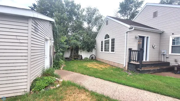106 E 1st AVE S, Cavalier, ND 58220
