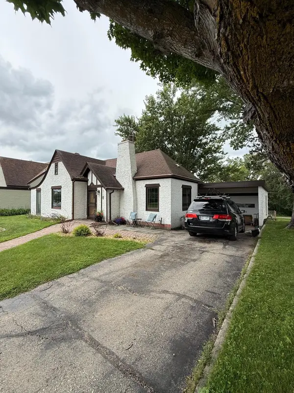 33 Sand Lake AVE NW, Bagley, MN 56621