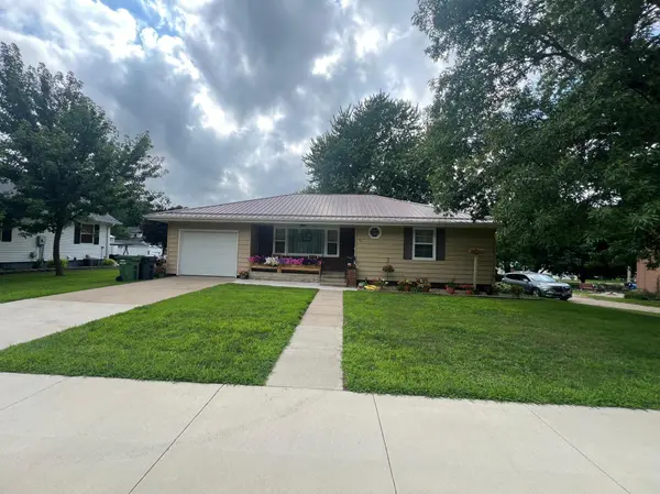 623 Maine AVE, Adrian, MN 56110