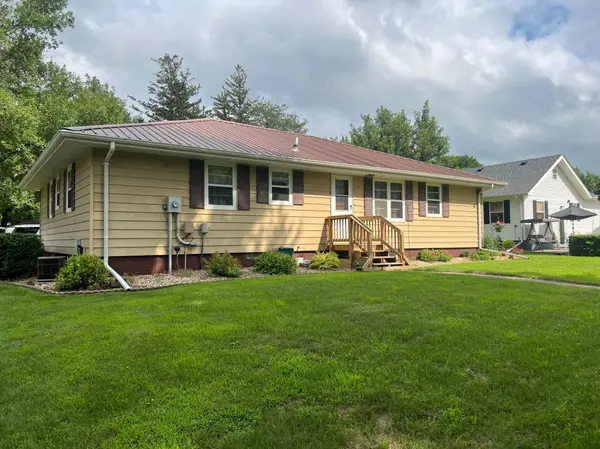 623 Maine AVE, Adrian, MN 56110