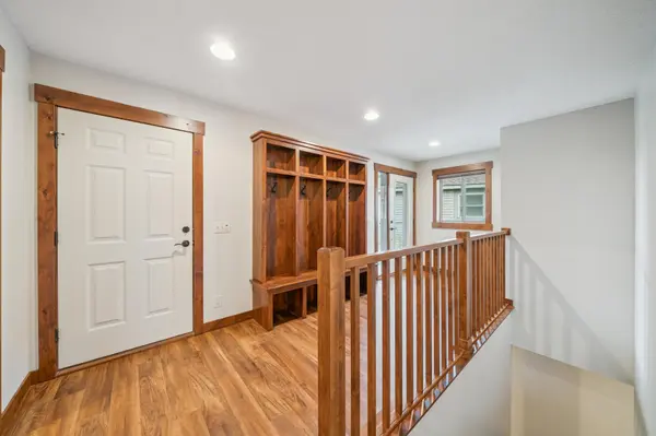 2380 Rangeview LN, River Falls, WI 54022