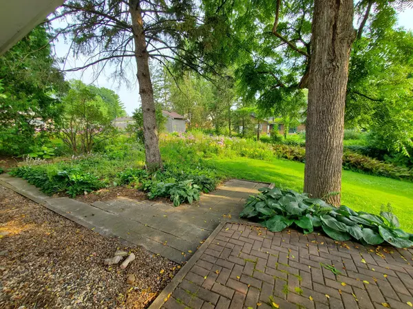 7821 W 86th ST W, Bloomington, MN 55438