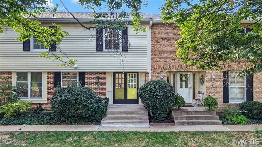 808 Coalport DR, Chesterfield, MO 63141