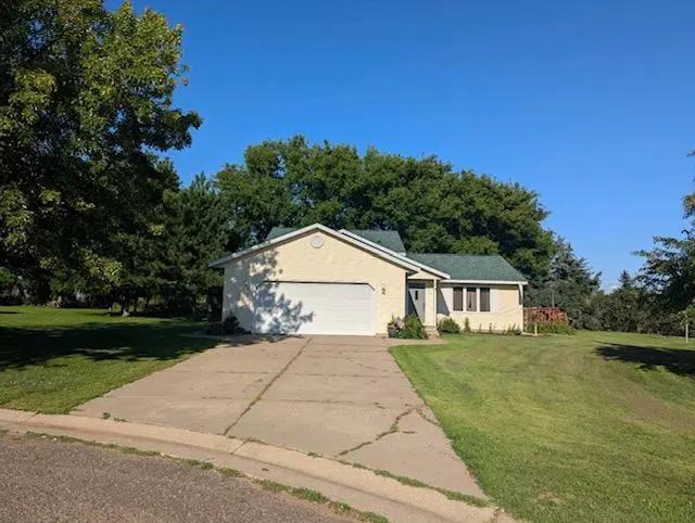 605 Millermon PL, Amery, WI 54001