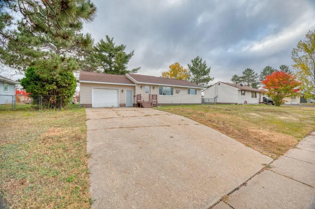 48 Balsam CIR, Babbitt, MN 55706