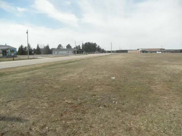 71 South DR, Babbitt, MN 55706