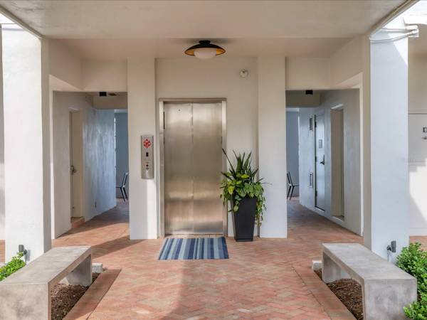 226 GOLDEN GATE PT #44, Sarasota, FL, 34236 photo 22