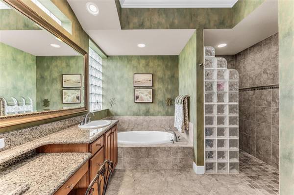 20110 GRANLAGO DR, Venice, FL, 34293 photo 43