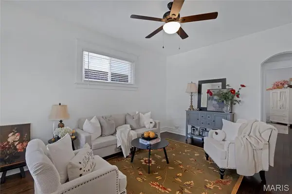 6731 Bradley AVE, St Louis, MO 63139