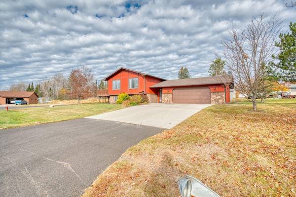 132 Linda DR, Aurora, MN 55705