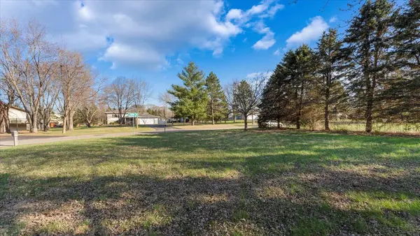 2065 Westmont ST NE, Saint Cloud, MN 56304