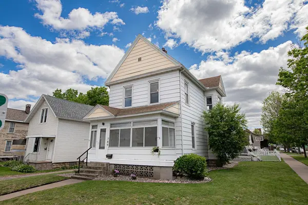 789 W 5th ST, Winona, MN 55987