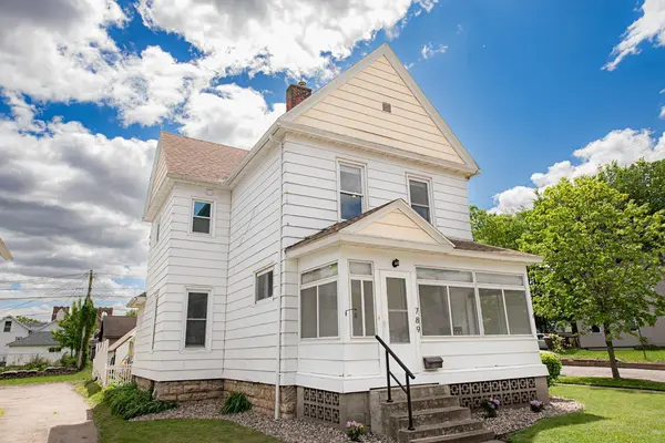 789 W 5th ST, Winona, MN 55987