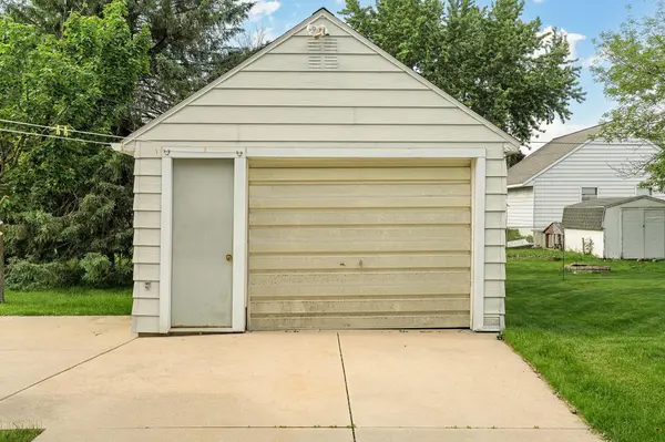 1306 6th AVE NW, Austin, MN 55912